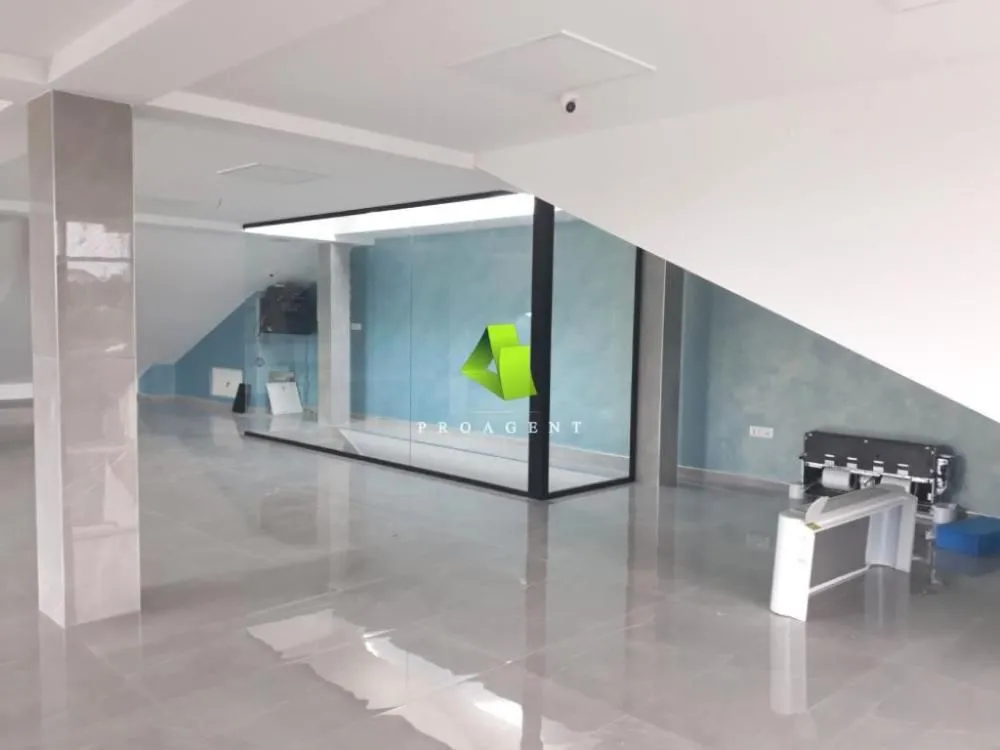 Rent, office space, 260m², Medijana, Niš