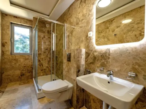 Prodaja, trosoban stan, 160m², Pržno, Budva - image 14