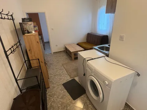 Izdavanje, jednosoban stan, 35m², Bjeliši, Bar - image 3