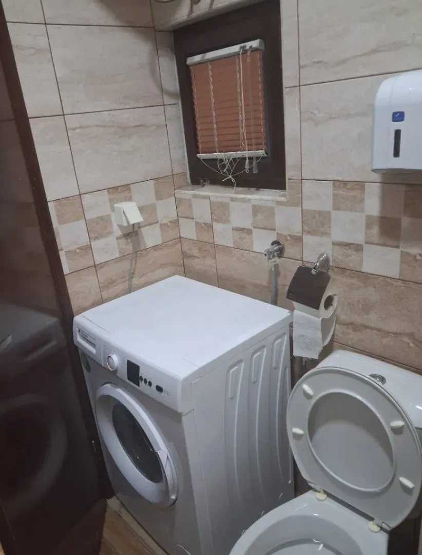 Izdavanje, jednosoban stan, 50m², Centar, Nikšić