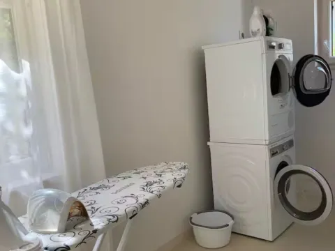 Rent, house, 513m², Lepetani, Tivat - image 10
