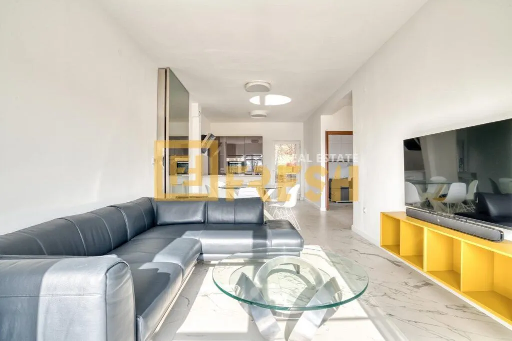 Sale, two bedroom apartment, 60m², Petrovac, Budva