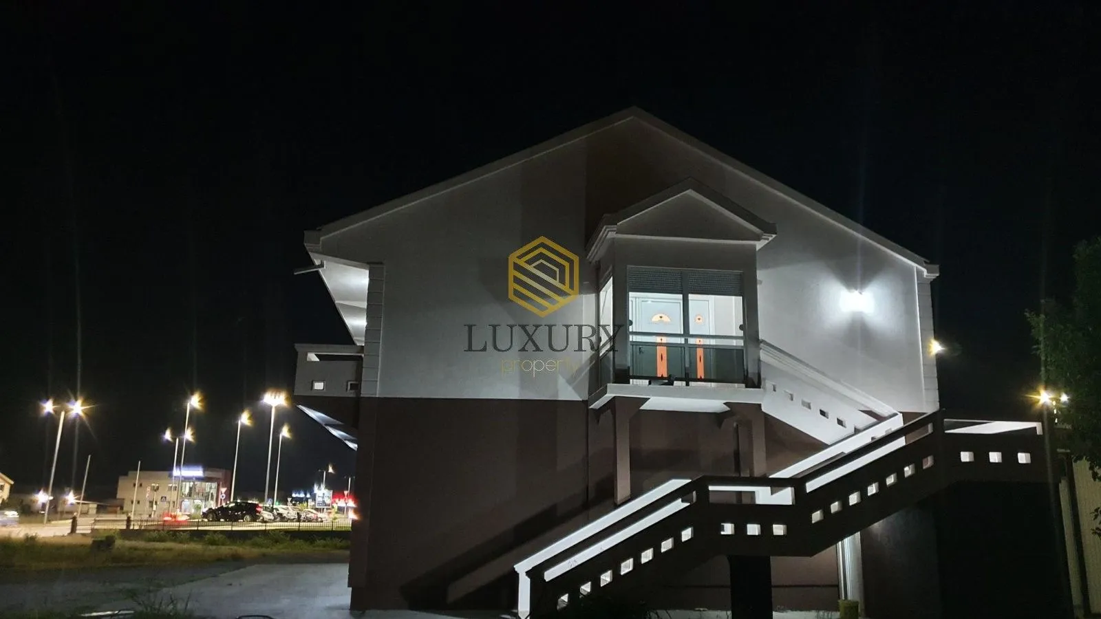 Izdavanje, kuća, 212m², Zeta, Podgorica