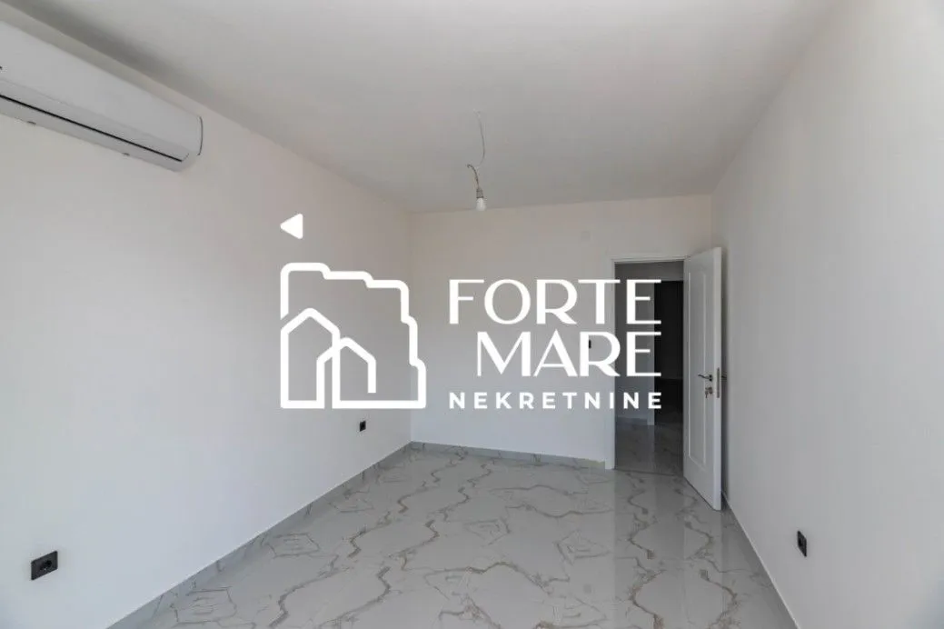 Prodaja, dvosoban stan, 72m², Kumbor, Herceg Novi
