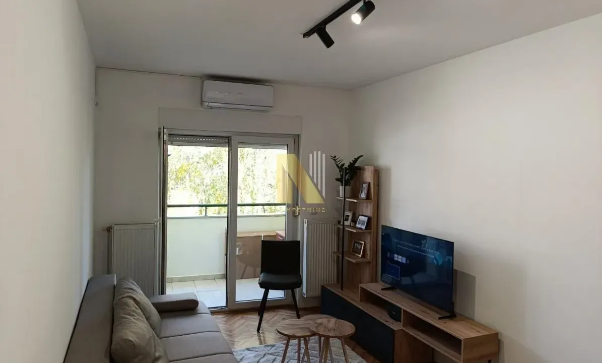 Izdavanje, garsonjera, 29m², Socijalno, Novi Sad Sve Podlokacije