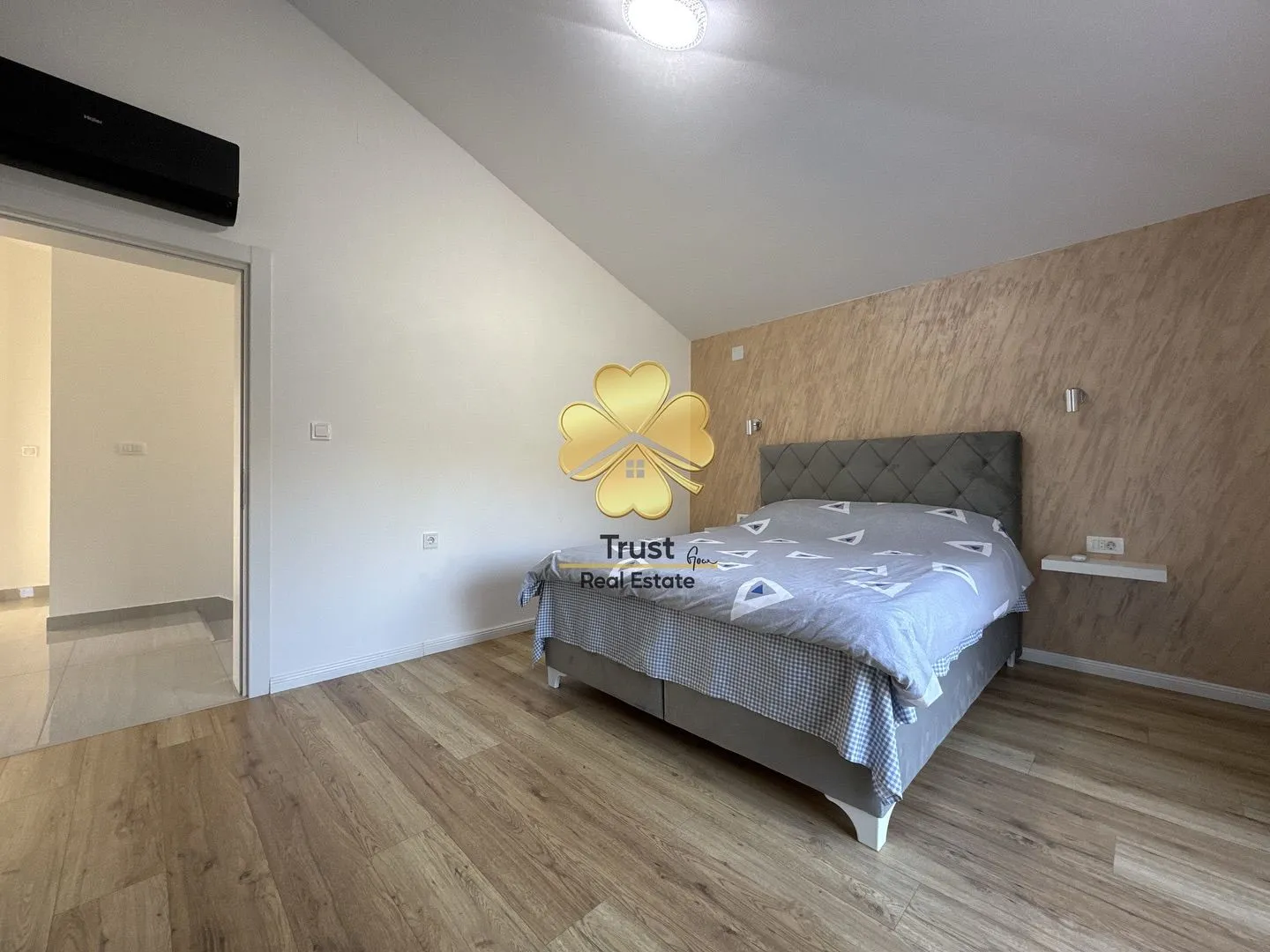 Izdavanje, kuća, 230m², Dajbabe, Podgorica