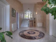 Prodaja, kuća, 930m², Tološi, Podgorica - image 2