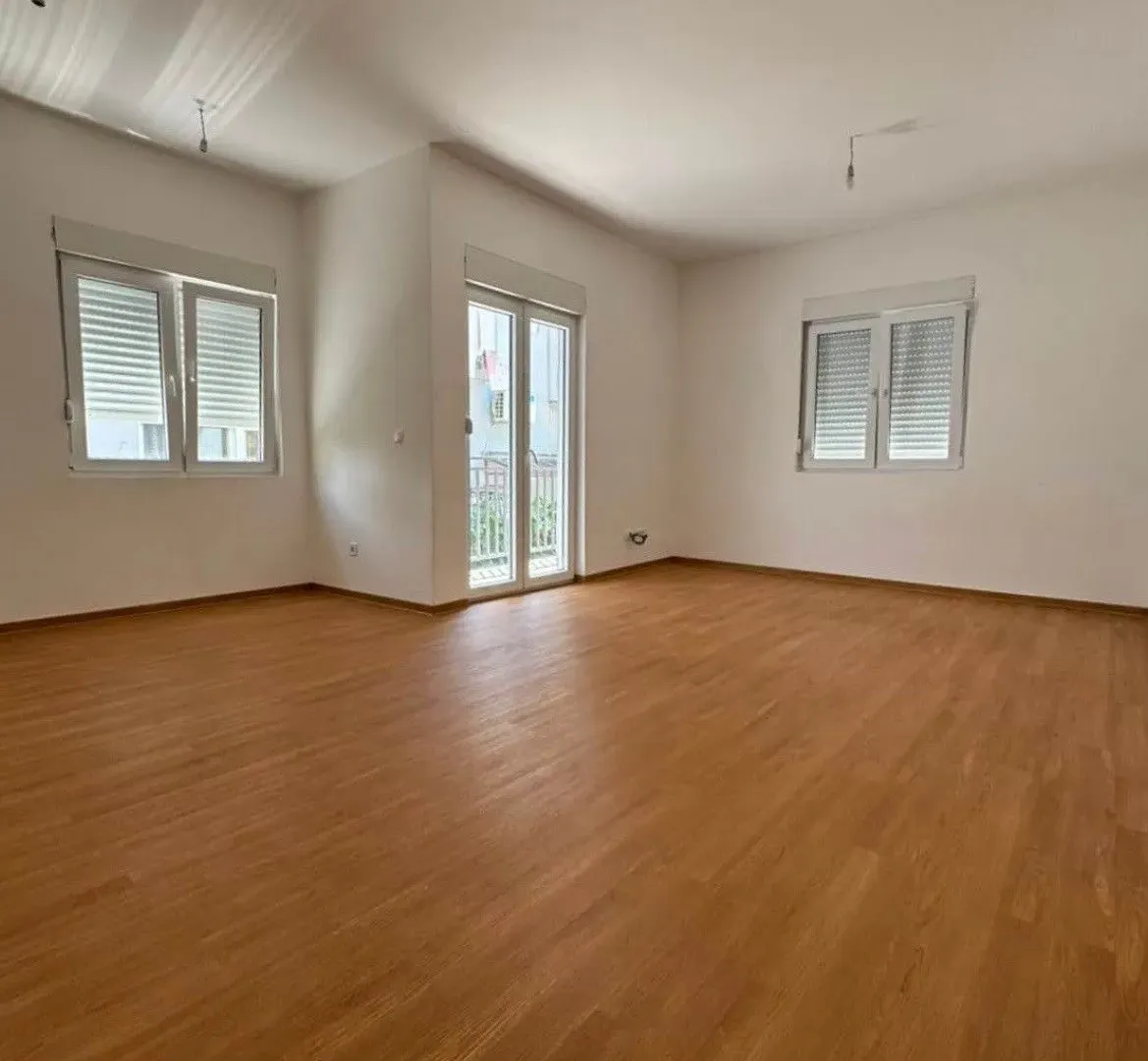 Prodaja, dvosoban stan, 60m², Zabjelo, Podgorica