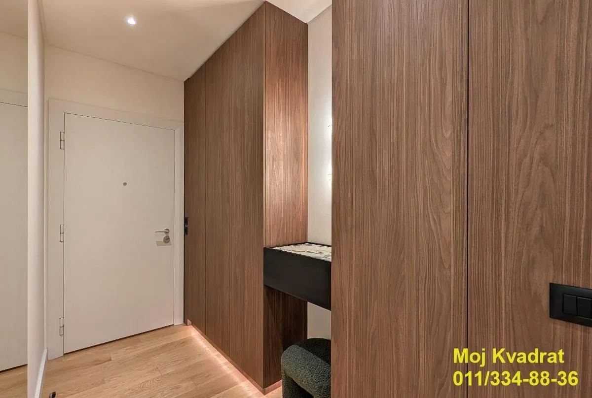Rent, three bedroom apartment, 92m², Kalenić Pijaca, Vračar Sve Podlokacije