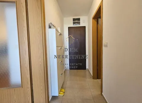 Izdavanje, jednosoban stan, 45m², Centar, Bar - image 13