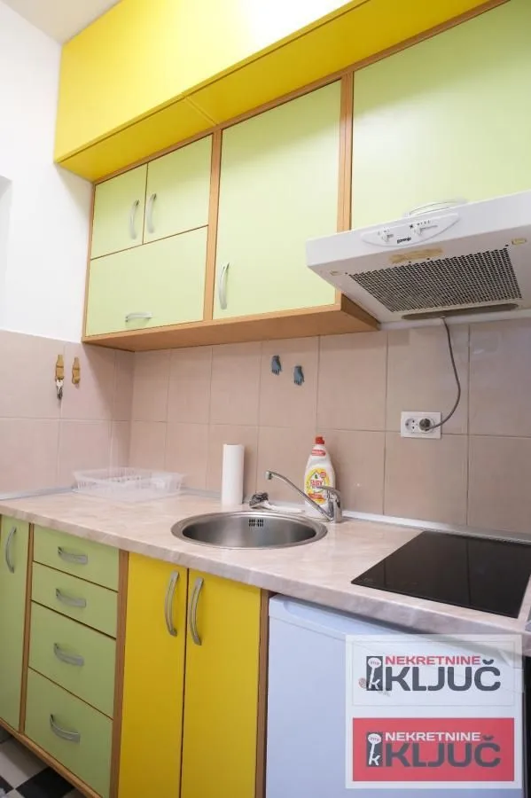 Prodaja, garsonjera, 19m², Klisa, Novi Sad Sve Podlokacije