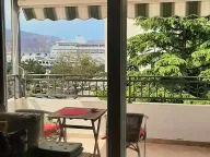Izdavanje, dvosoban stan, 60m², Centar, Bar