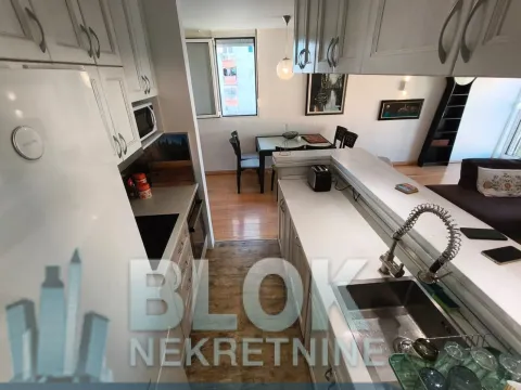 Rent, three bedroom apartment, 90m², Blok 5, Podgorica - image 12