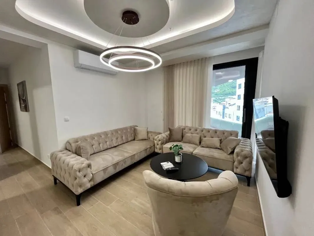 Rent, studio apartment, 57m², Rafailovići, Budva