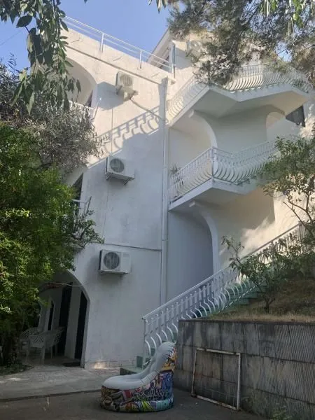 Sale, house, 215m², Bar, Crna Gora