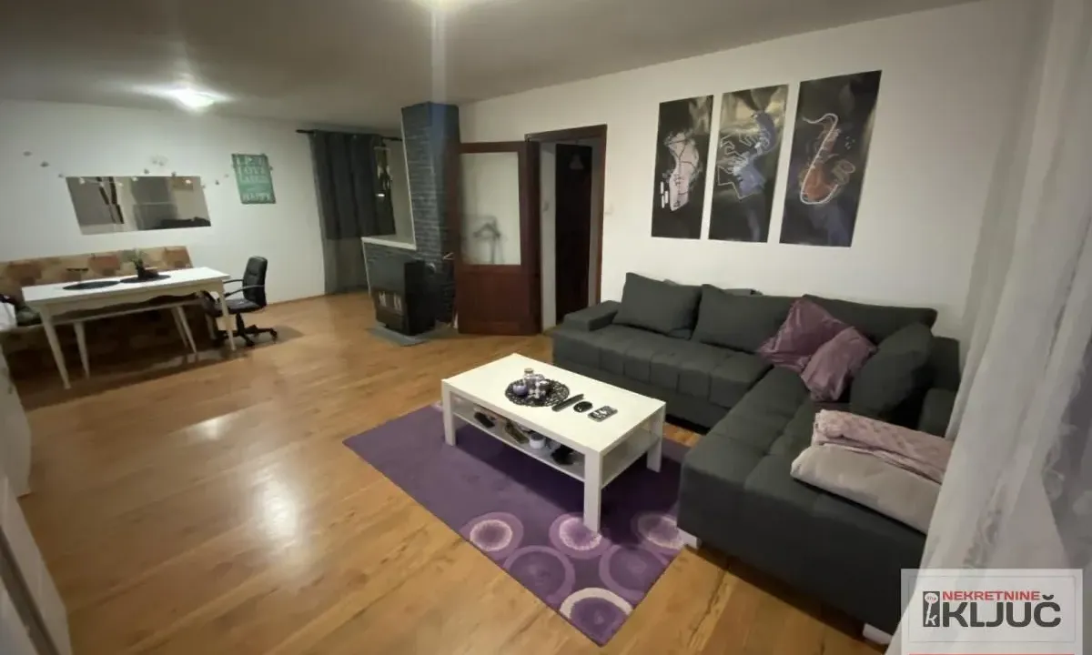 Izdavanje, kuća, 90m², Beočin, Srbija