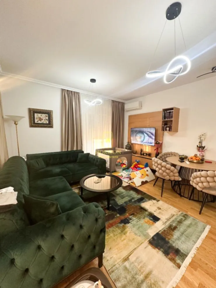 Prodaja, dvosoban stan, 67m², Stari Aerodrom, Podgorica