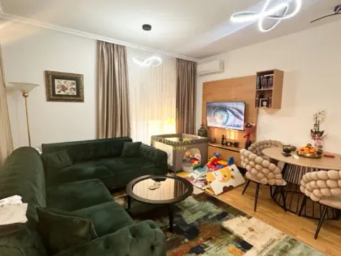 Prodaja, dvosoban stan, 67m², Stari Aerodrom, Podgorica