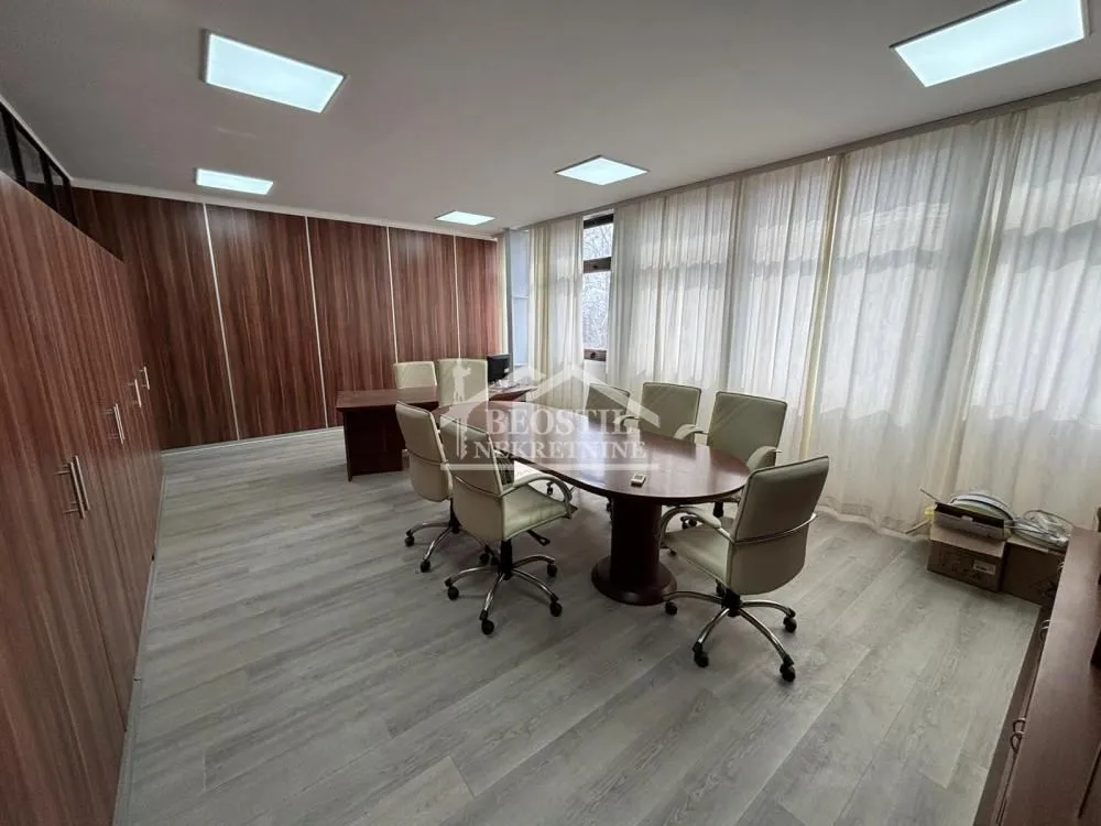 Rent, office space, 260m², Kluz, Zvezdara Sve Podlokacije
