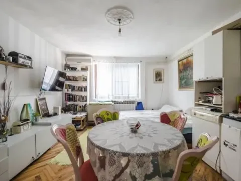 Sale, house, 275m², Zvezdarska Šuma, Zvezdara Sve Podlokacije - image 15
