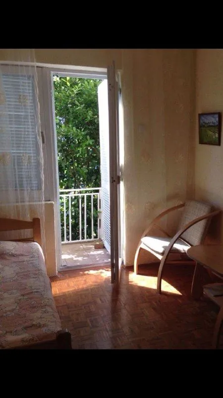 Izdavanje, trosoban stan, 101m², Zelenika, Herceg Novi