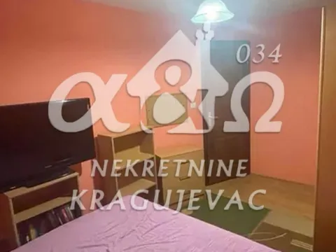 Prodaja, kuća, 250m², Veliko Polje, Kragujevac - image 4