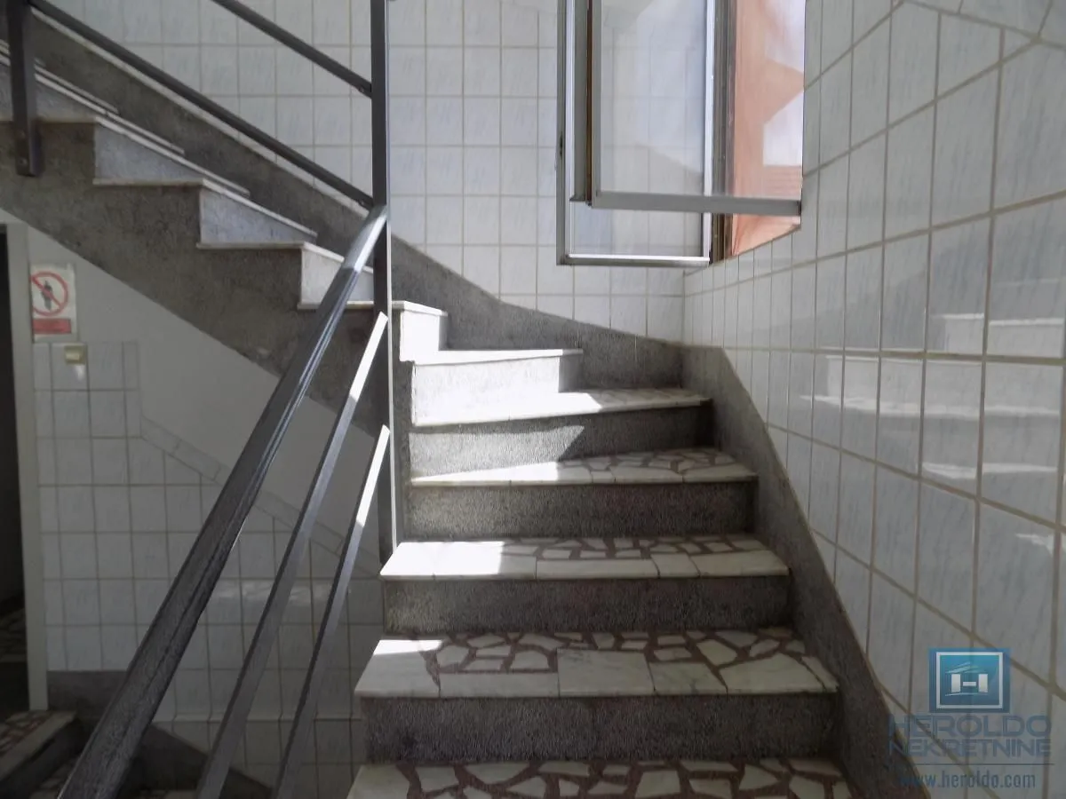 Rent, office space, 1500m², Donje Vidovo, Paraćin