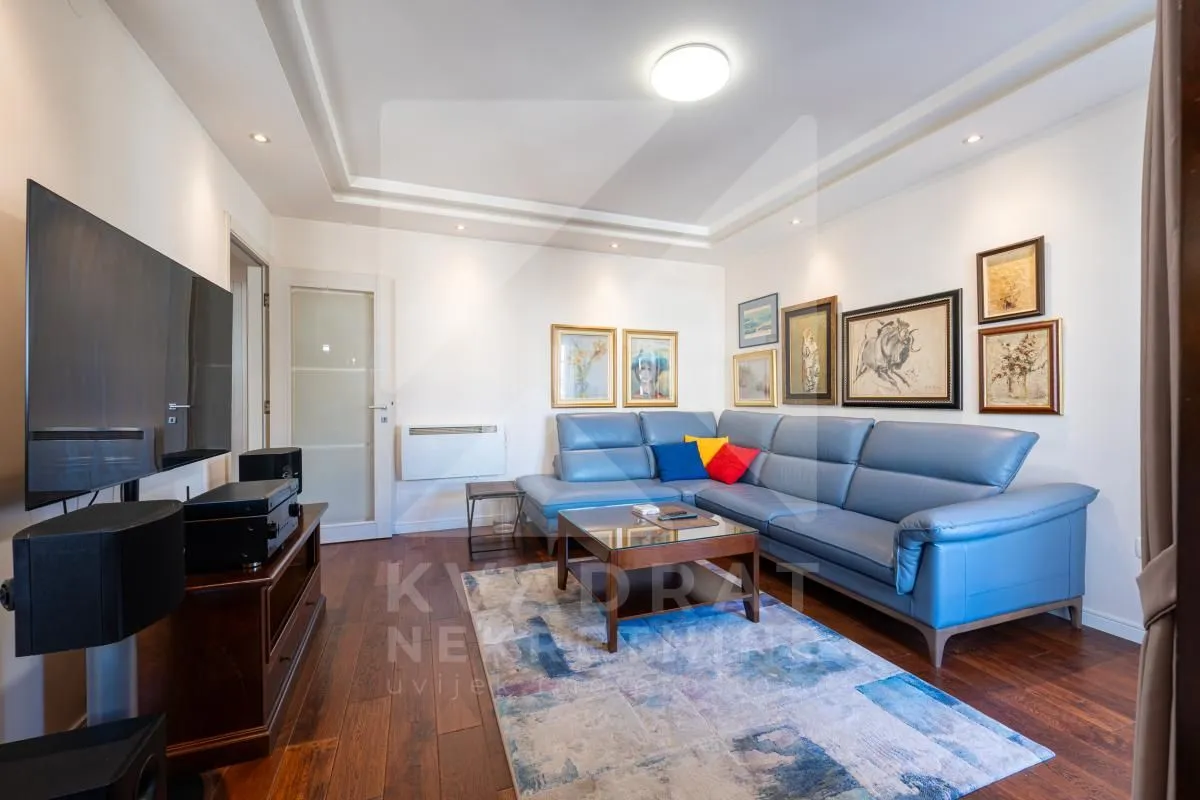 Sale, two bedroom apartment, 68m², Central Point, Podgorica