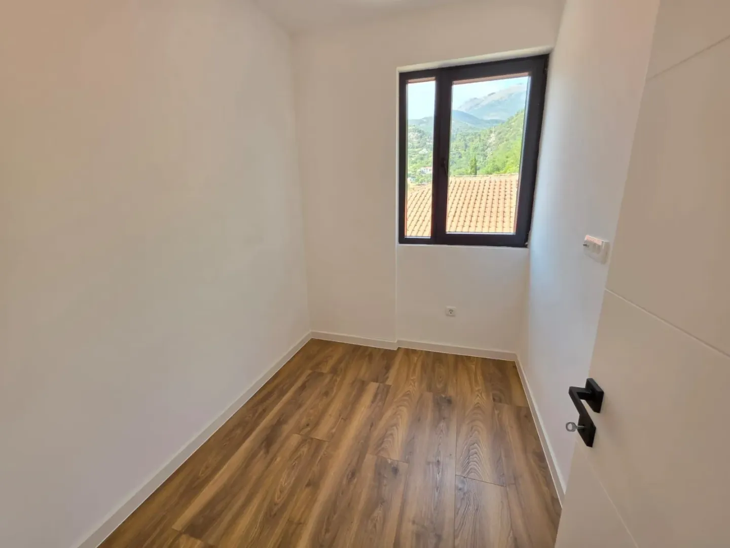 Prodaja, dvosoban stan, 46m², Budva, Crna Gora