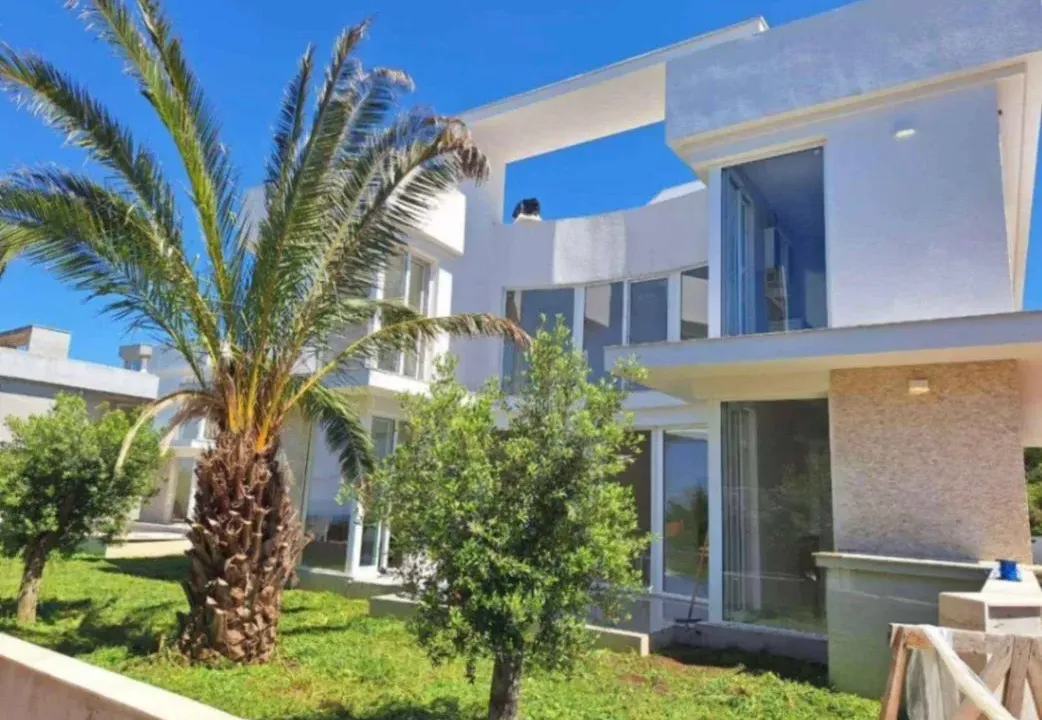 Sale, house, 220m², Krimovica, Kotor