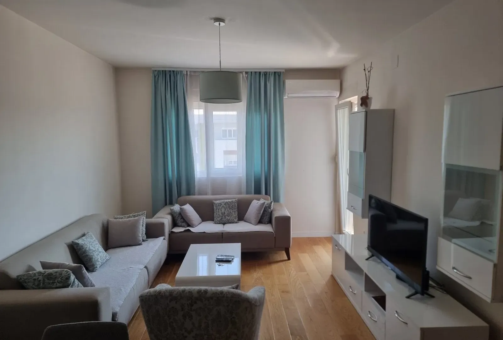 Rent, apartment, 50m², Central Point, Podgorica