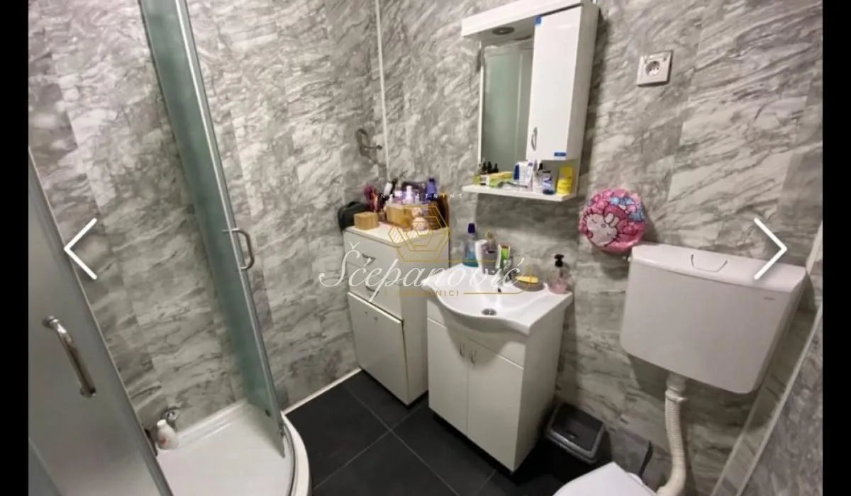 Prodaja, kuća, 209m², Futog, Novi Sad Sve Podlokacije