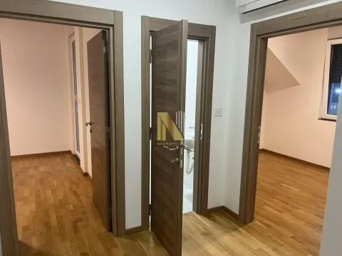 Rent, office space, 92m², Alibegovac, Petrovaradin - image 9
