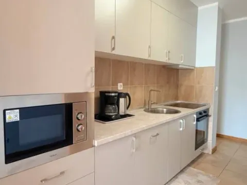 Izdavanje, dvosoban stan, 79m², Bečići, Budva - image 3