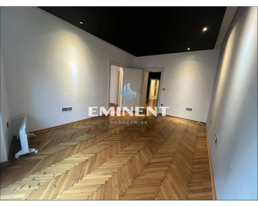 Rent, three bedroom apartment, 80m², Stari Grad, Beograd