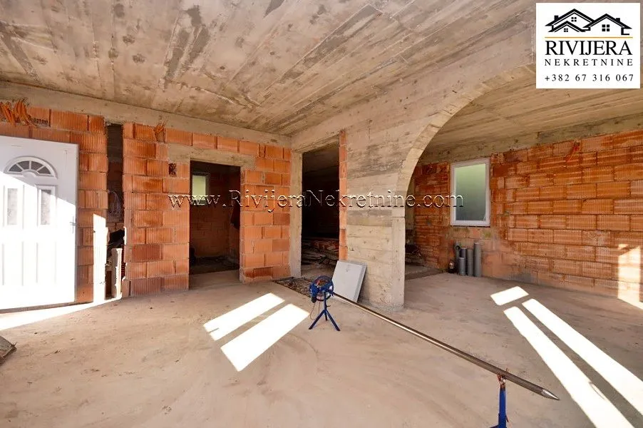 Prodaja, kuća, 288m², Zelenika, Herceg Novi