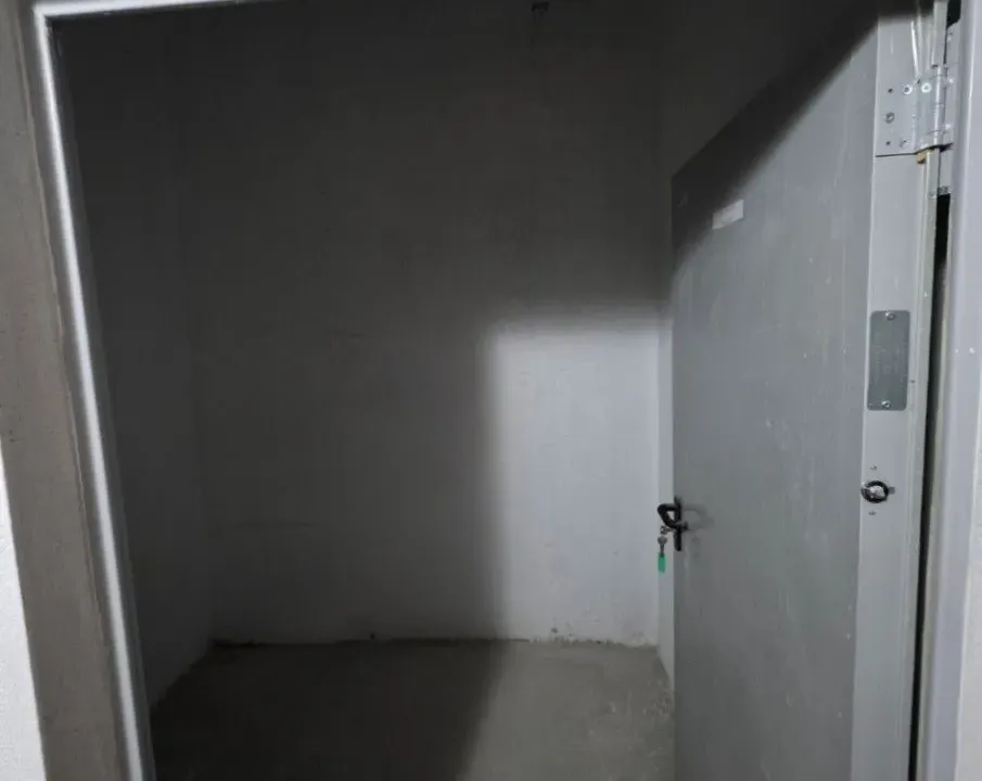 Rent, parking/garage, 4m², Central Point, Podgorica