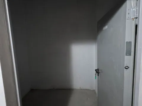 Izdavanje, parking/garaža, 4m2, Central Point, Podgorica Izdavanje, parking/garaža, 4m2, Central Point, Podgorica