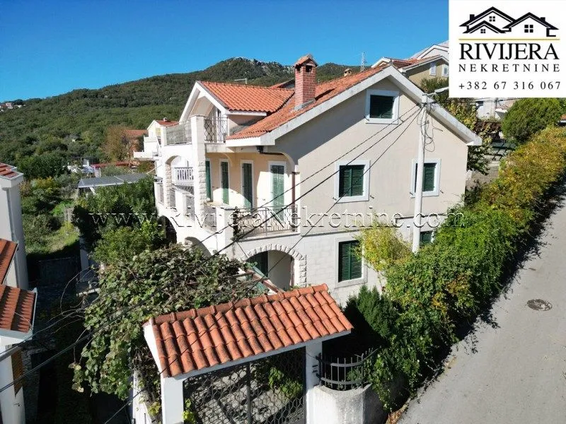 Prodaja, kuća, 270m², Topla, Herceg Novi