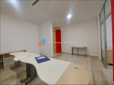 Izdavanje, poslovni prostor, 457m², Stari Grad, Beograd - image 15