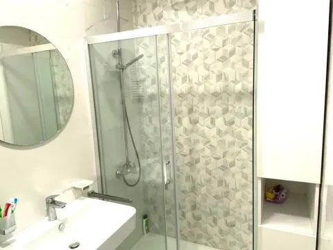 Rent, one bedroom apartment, 47m², Central Point, Podgorica - image 11