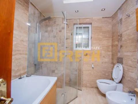 Izdavanje, kuća, 600m², Zagorič, Podgorica - image 16