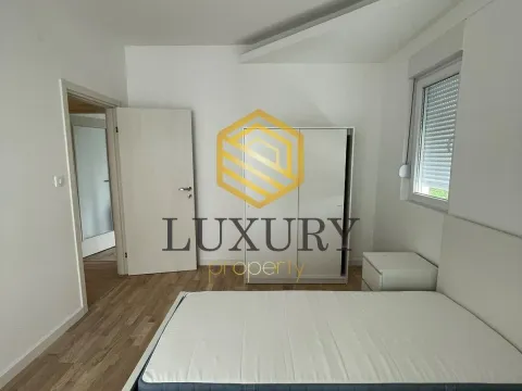 Rent, two bedroom apartment, 70m², Centar, Podgorica - image 11