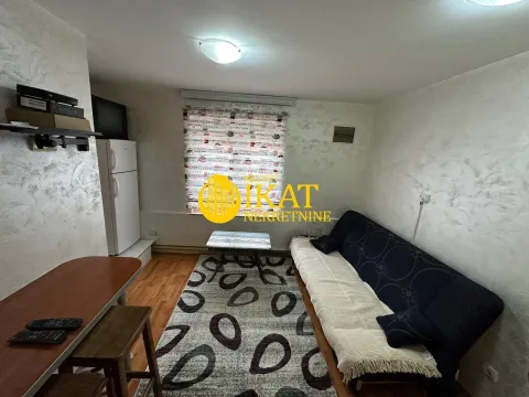 Rent, one bedroom apartment, 30m², Savski Venac, Beograd - image 2