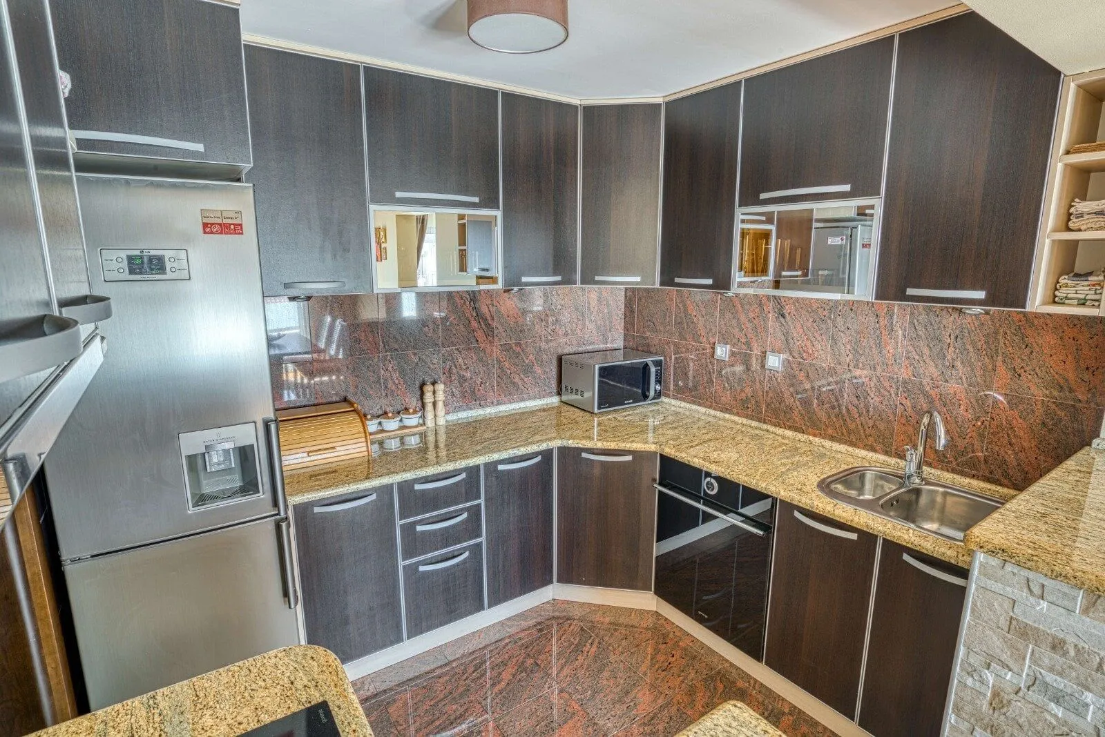 Sale, four bedroom apartment, 188m², Rozino, Budva