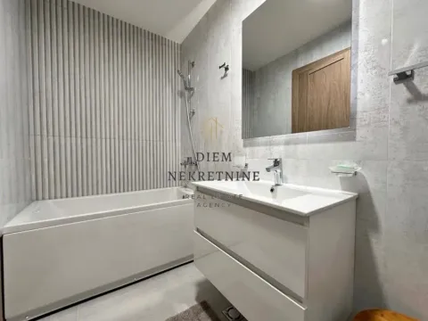 Izdavanje, dvosoban stan, 77m², Master Kvart, Podgorica - image 10