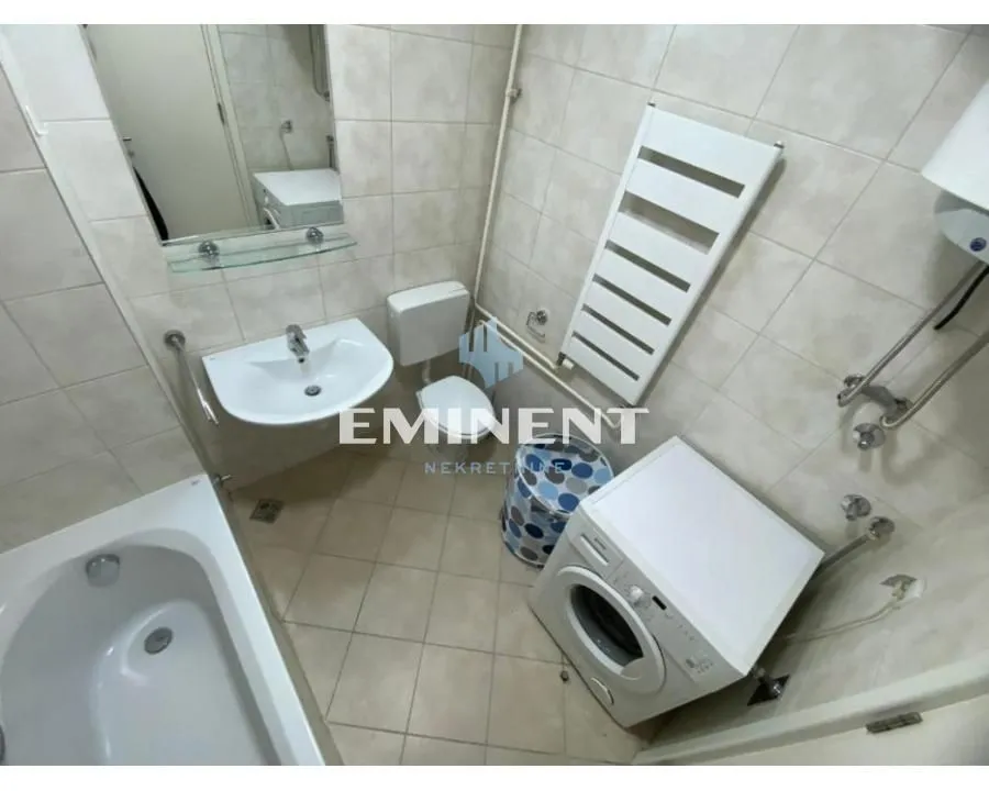 Izdavanje, dvosoban stan, 45m², Novi Beograd Blok 67, Novi Beograd Sve Podlokacije
