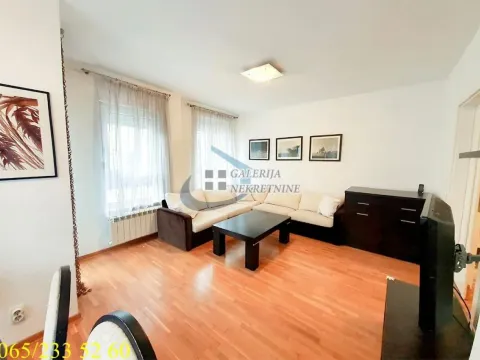 Prodaja, trosoban stan, 57m², Južni Bulevar, Vračar Sve Podlokacije - image 2