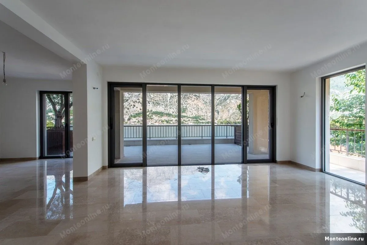 Prodaja, kuća, 510m², Muo, Kotor