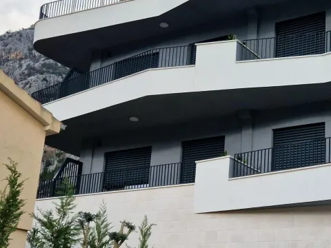 Sale, two bedroom apartment, 51m², Dobrota, Kotor - image 19